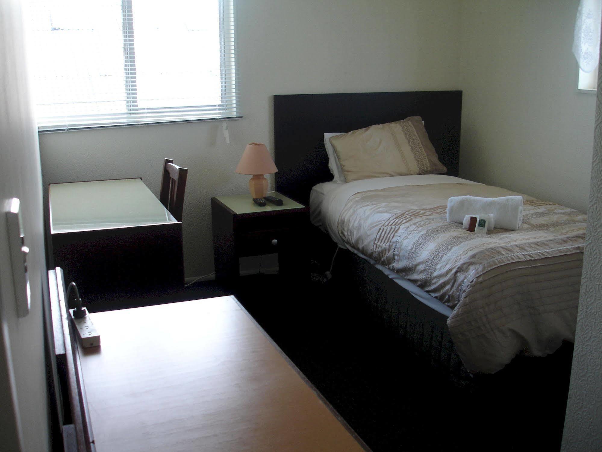 Achilles Motel Крайстчърч Екстериор снимка