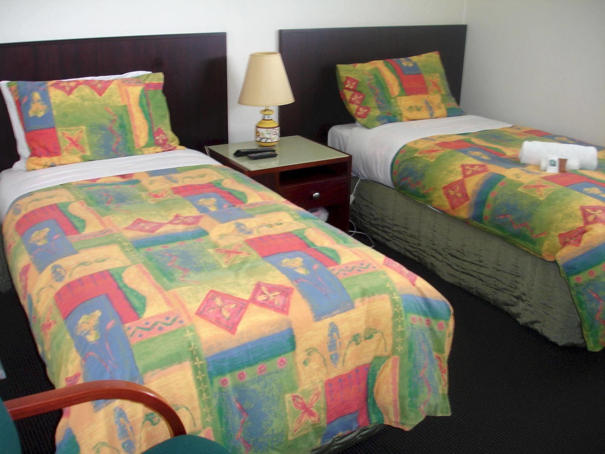 Achilles Motel Крайстчърч Екстериор снимка