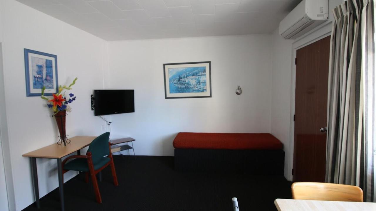 Achilles Motel Крайстчърч Екстериор снимка